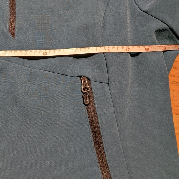 Marmot Women's Moblis Jacket - Picture 13 of 13